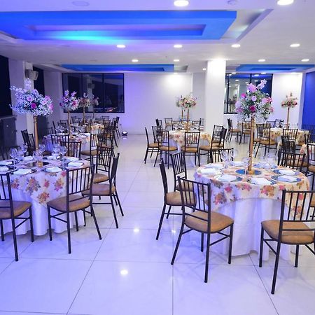 Hotel - Centro Comercial Punta Del Mar סלינאס מראה חיצוני תמונה