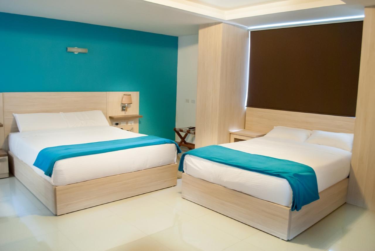 Hotel - Centro Comercial Punta Del Mar סלינאס מראה חיצוני תמונה
