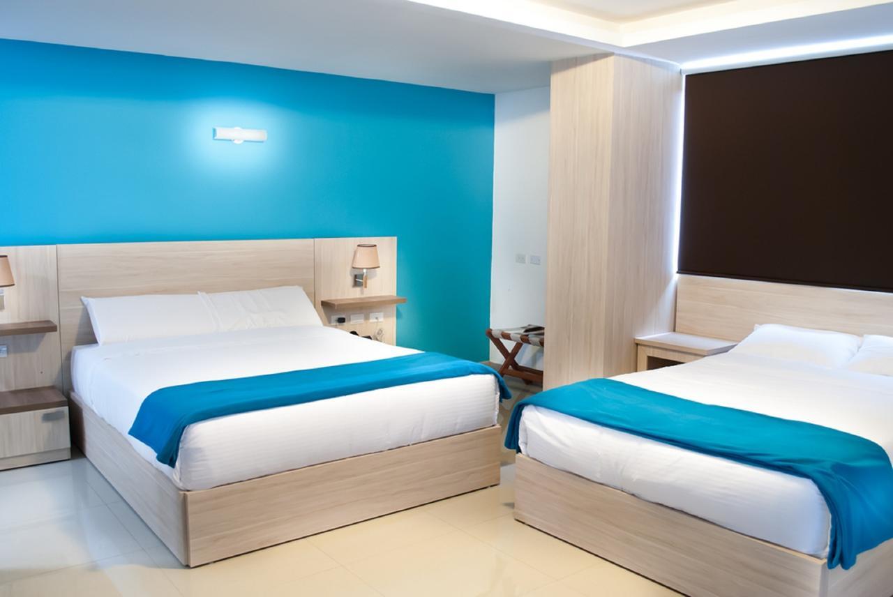 Hotel - Centro Comercial Punta Del Mar סלינאס חדר תמונה