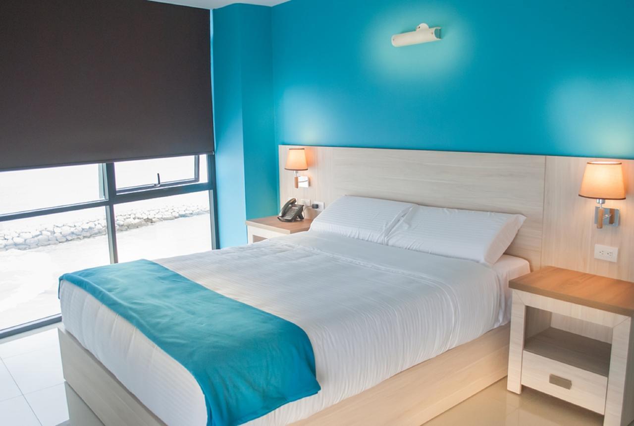 Hotel - Centro Comercial Punta Del Mar סלינאס מראה חיצוני תמונה